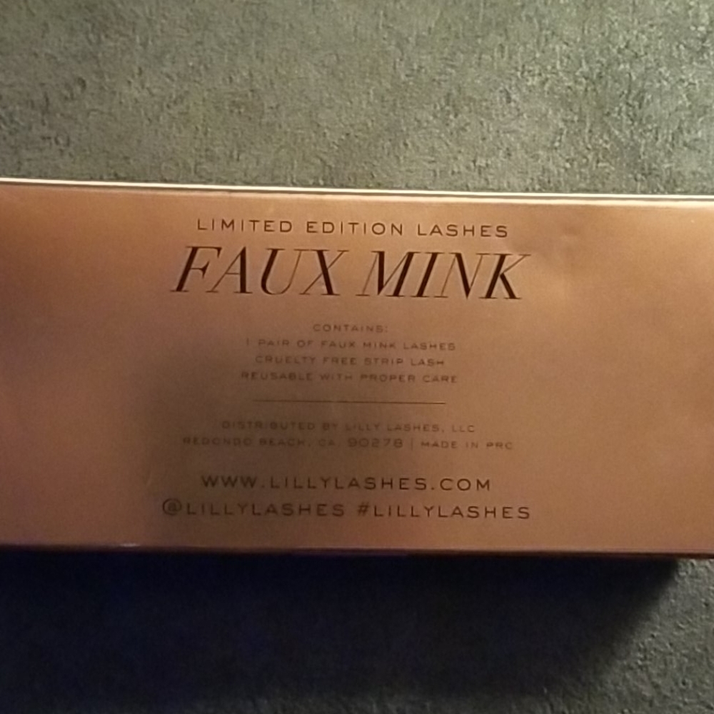 Lashes - Picture 2 of 2